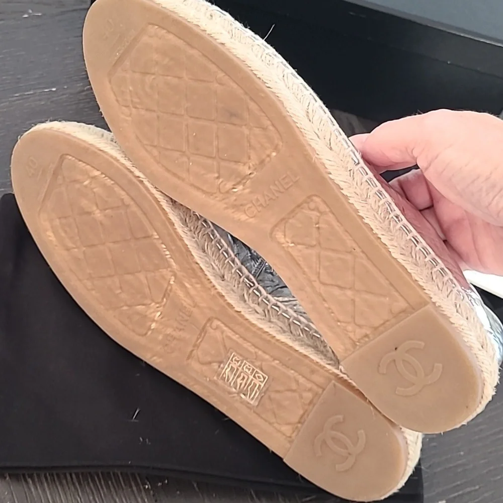 Chanel 19C Silver Laminated Leather CC Logo Double Sole Espadrille
